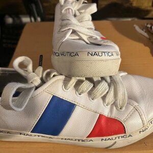 Nautica